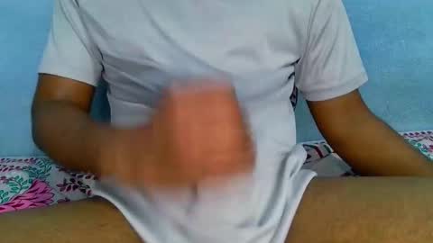 shyeyes online show from 02-18-25, 01:55