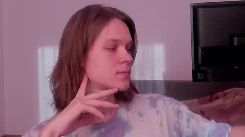 Snapshot of shy_nny chatting on 09-09-25, 05:07 Mark online show from 09-09-25, 05:07