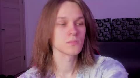 Snapshot of shy_nny chatting on 10-08-25, 09:51 Mark online show from 10-08-25, 09:51