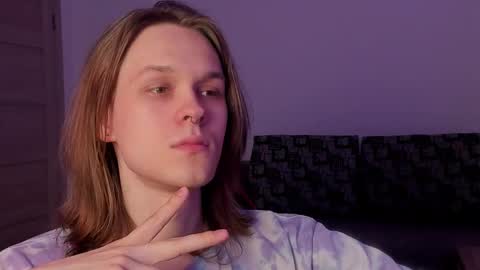 Snapshot of shy_nny chatting on 10-09-25, 10:02 Mark online show from 10-09-25, 10:02