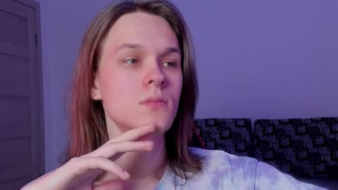 Snapshot of shy_nny chatting on 10-15-25, 11:10 Mark online show from 10-15-25, 11:10