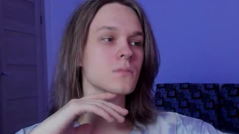 Snapshot of shy_nny chatting on 10-16-25, 11:44 Mark online show from 10-16-25, 11:44