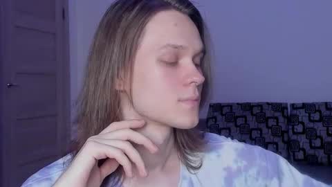 Snapshot of shy_nny chatting on 11-04-25, 12:48 Mark online show from 11-04-25, 12:48