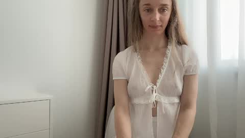 shy_schoolgirl_ online show from 05-28-26, 12:35