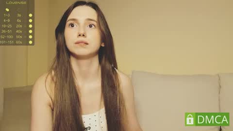 Snapshot of shypeachmaru chatting on 05-25-26, 11:55 Mary online show from 05-25-26, 11:55