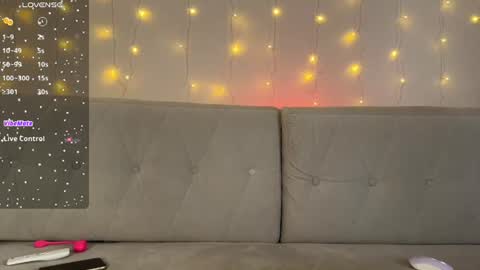 Snapshot of shyprinces chatting on 07-08-26, 03:11 Amelia online show from 07-08-26, 03:11