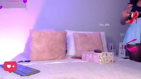 Snapshot of sia_ellis chatting on 06-18-26, 01:06 Salome Next streaming 11102024 online show from 06-18-26, 01:06