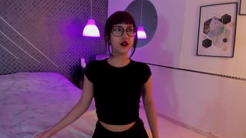 Sia online show from 09-09-25, 03:39