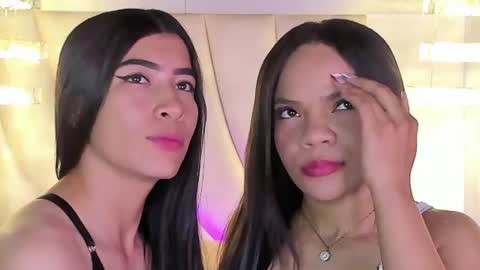 Siara and Zoe tattoo online show from 07-17-26, 11:53