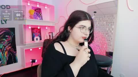 Siena online show from 04-15-26, 06:04