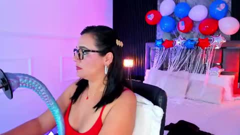 Snapshot of sienarosewood chatting on 07-05-26, 04:30 Siena Rosewood online show from 07-05-26, 04:30