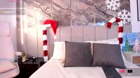 Sienna Blake online show from 12-13-25, 07:53