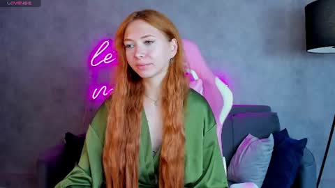 Sienna online show from 06-29-26, 09:15