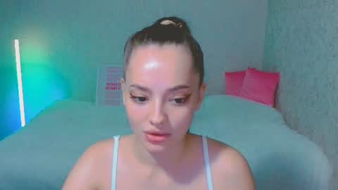 Sienna Mia online show from 07-09-26, 05:28