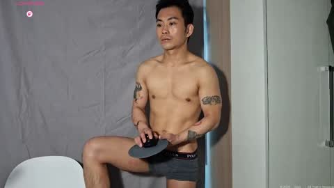 Silas Kim online show from 04-12-26, 07:24