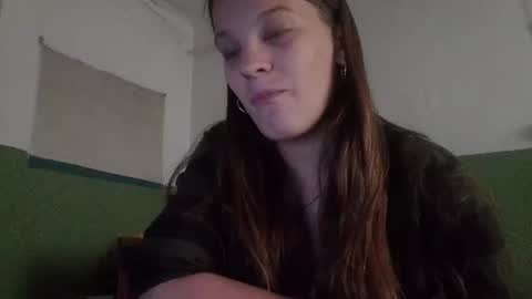 Snapshot of silkqueen_88 chatting on 07-20-26, 01:46 Angelica online show from 07-20-26, 01:46