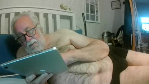 sillyoldman45221063 online show from 07-13-26, 08:11