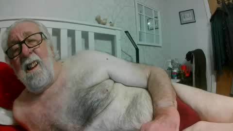 sillyoldman45221063 online show from 07-27-26, 10:06