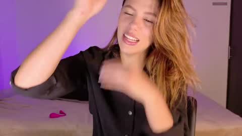 Snapshot of silvana249 chatting on 04-19-26, 09:52 silavna249 online show from 04-19-26, 09:52