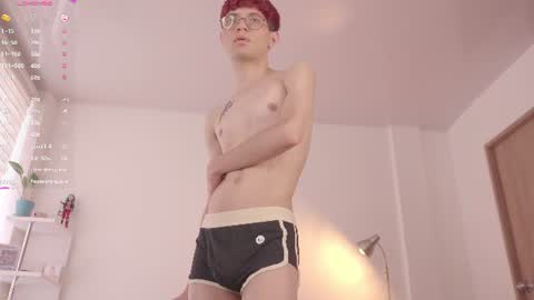 Snapshot of simon_bane01 chatting on 07-16-26, 06:47 Little Sunshine online show from 07-16-26, 06:47