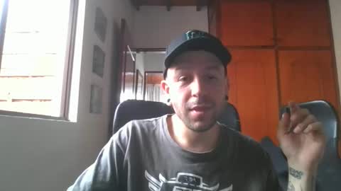 simonm777 online show from 10-17-25, 01:25