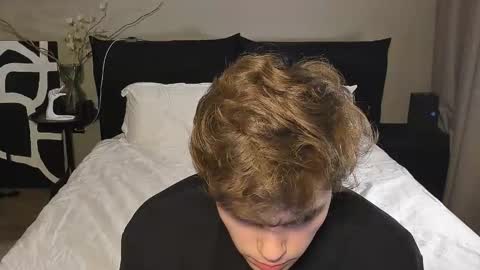 Simon online show from 12-18-25, 06:03