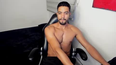 Snapshot of simple_guyy chatting on 06-17-26, 04:26 Andrey online show from 06-17-26, 04:26