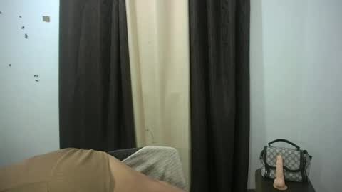 Snapshot of simply_francine chatting on 06-21-26, 01:46 simply francine online show from 06-21-26, 01:46