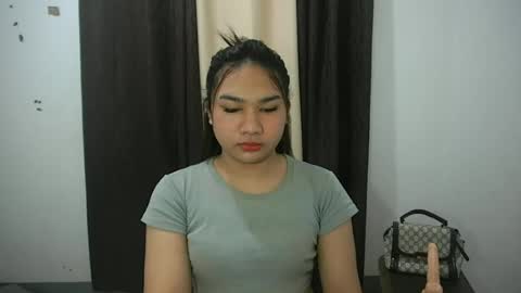 Snapshot of simply_francine chatting on 06-27-26, 01:50 simply francine online show from 06-27-26, 01:50