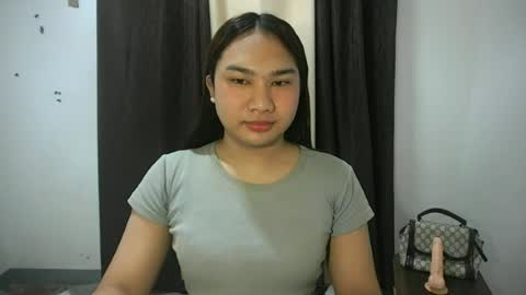 Snapshot of simply_francine chatting on 06-29-26, 12:05 simply francine online show from 06-29-26, 12:05