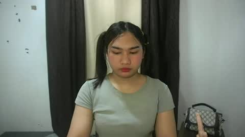 Snapshot of simply_francine chatting on 07-06-26, 03:03 simply francine online show from 07-06-26, 03:03