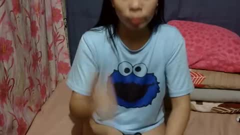 mia online show from 03-12-26, 12:06