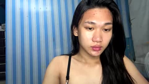Kylie online show from 05-17-26, 06:59