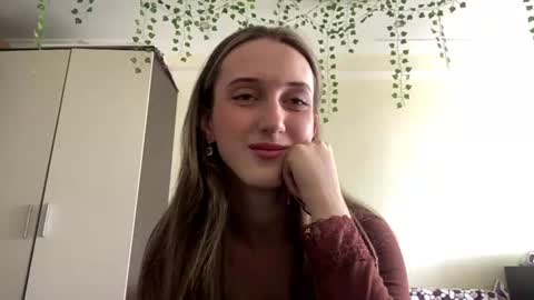 Nevena online show from 08-04-26, 08:28