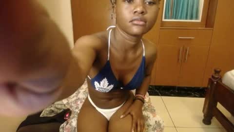 Elsy online show from 04-15-26, 03:08