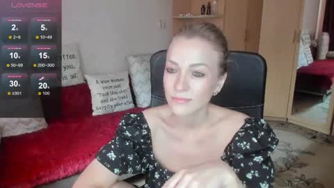 Snapshot of sirenasilk chatting on 07-04-26, 08:31 sirenasilk online show from 07-04-26, 08:31
