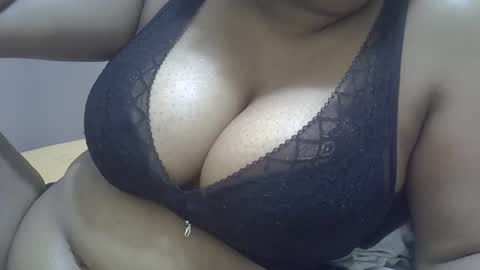 Snapshot of sisibrown97 chatting on 02-28-26, 09:43 brown online show from 02-28-26, 09:43