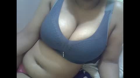 Snapshot of sisibrown97 chatting on 03-02-26, 10:49 brown online show from 03-02-26, 10:49