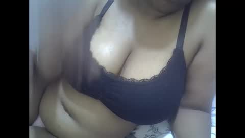 Snapshot of sisibrown97 chatting on 03-28-26, 09:42 brown online show from 03-28-26, 09:42