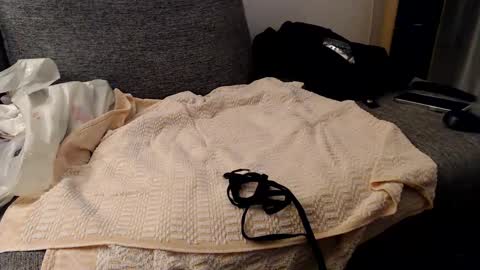 looking for older male ore female to use me sexually and be good to me ahhhhh online show from 01-20-25, 06:53