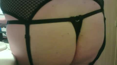 sissycrissy4545 online show from 05-19-26, 09:37