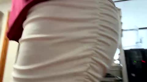 SissyMiles online show from 06-07-26, 01:21