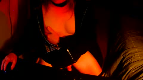 Snapshot of sissyred2314 chatting on 09-08-25, 03:33 red online show from 09-08-25, 03:33