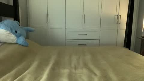 Jimbo The FemBoy online show from 04-18-26, 06:45