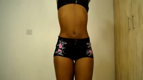 Snapshot of sizzly_ass chatting on 06-16-26, 03:14 sizzly_ass online show from 06-16-26, 03:14