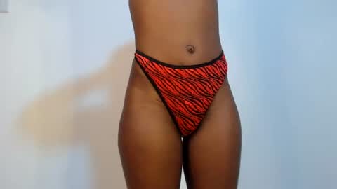 Snapshot of sizzly_ass chatting on 06-28-26, 03:18 sizzly_ass online show from 06-28-26, 03:18