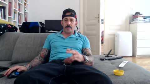 Snapshot of skaterproll chatting on 04-13-26, 09:48 skaterproll online show from 04-13-26, 09:48
