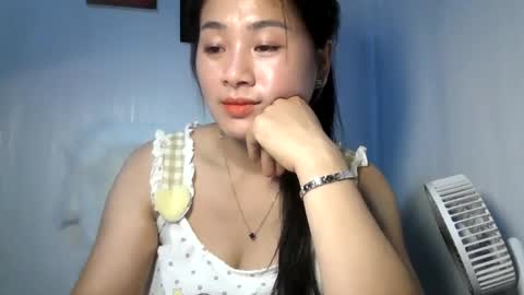 Snapshot of skie1111 chatting on 06-11-26, 03:15 Shie online show from 06-11-26, 03:15