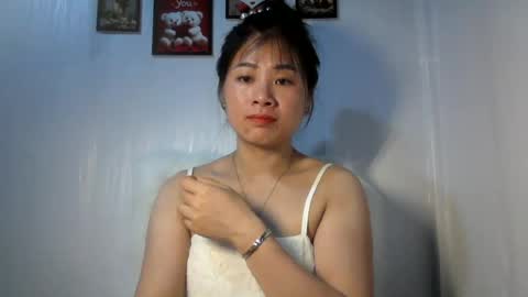 Snapshot of skie1111 chatting on 06-16-26, 12:35 Shie online show from 06-16-26, 12:35