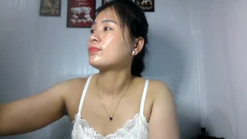 Snapshot of skie1111 chatting on 06-21-26, 01:13 Shie online show from 06-21-26, 01:13